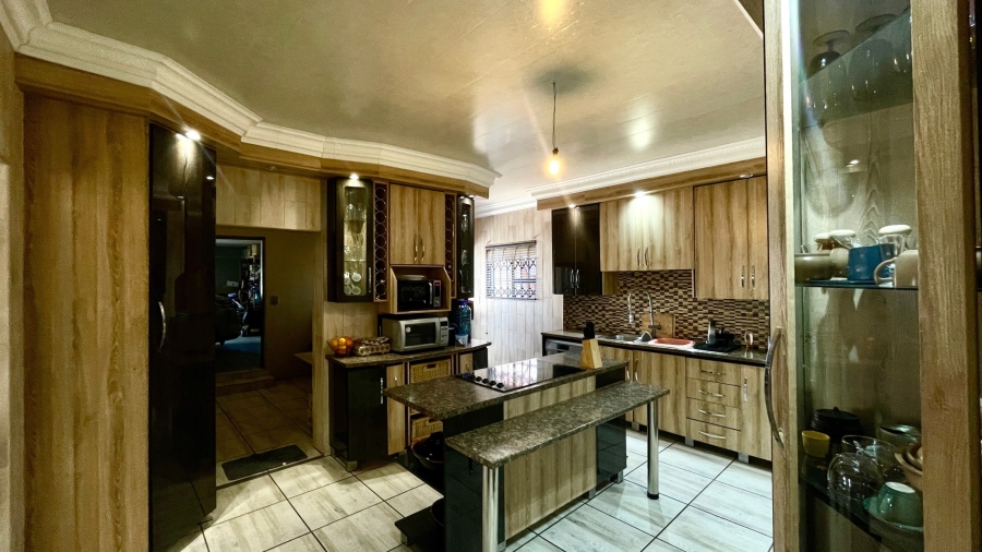 3 Bedroom Property for Sale in Orkney Park North West